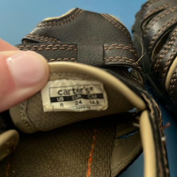 Carter’s brown sandals with Velcro strap - Picture 6 of 7